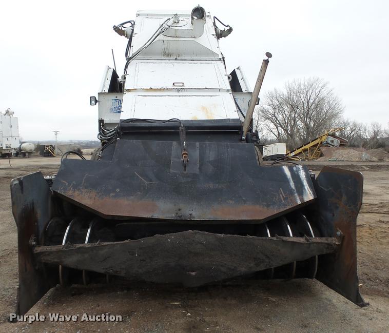 image for item DB5464 2001 Roadtec SB2500B Shuttle Buggy material transfer vehicle