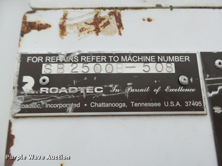 image for item DB5464 2001 Roadtec SB2500B Shuttle Buggy material transfer vehicle