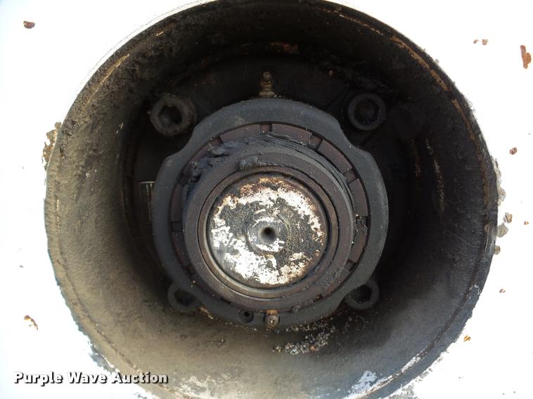 image for item DB5465 2002 Roadtec SB2500C Shuttle Buggy material transfer vehicle