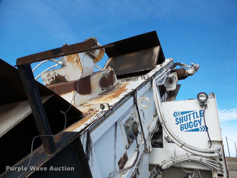 image for item DB5465 2002 Roadtec SB2500C Shuttle Buggy material transfer vehicle