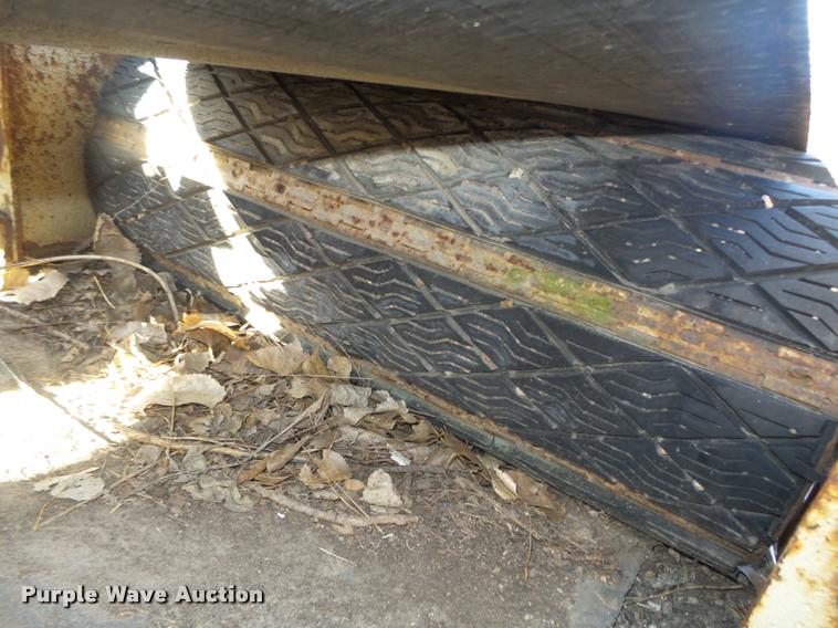 image for item L4239 23'L x 30"W conveyor