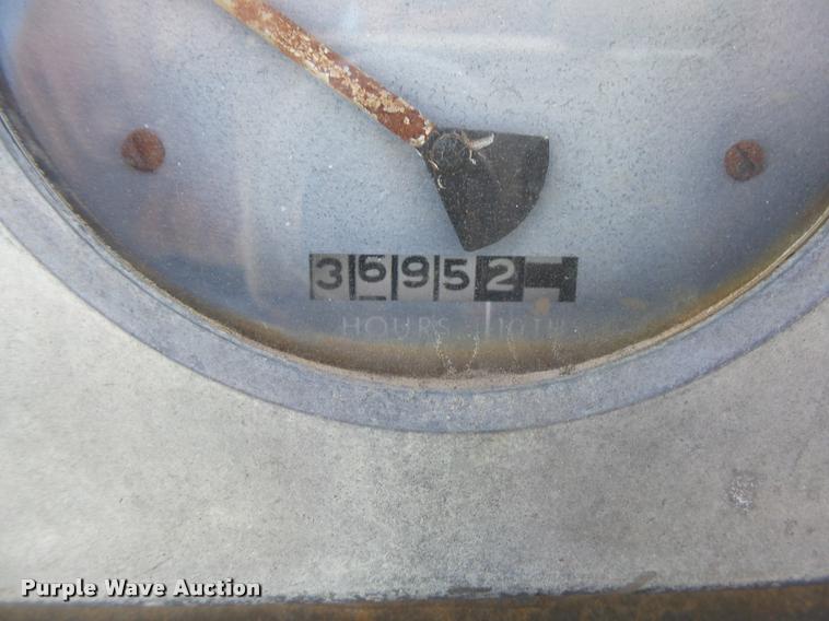 image for item L4242 1966 John Deere 4020 tractor