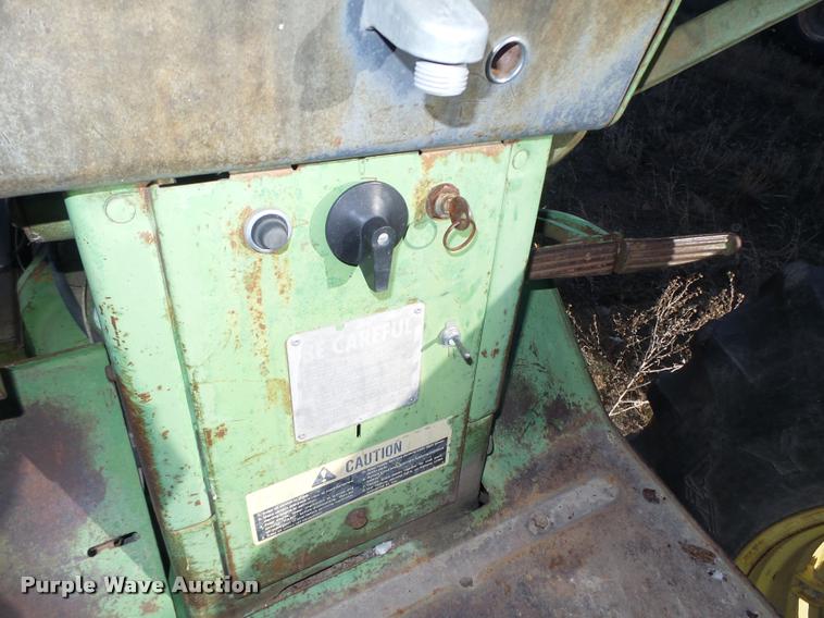 image for item L4242 1966 John Deere 4020 tractor