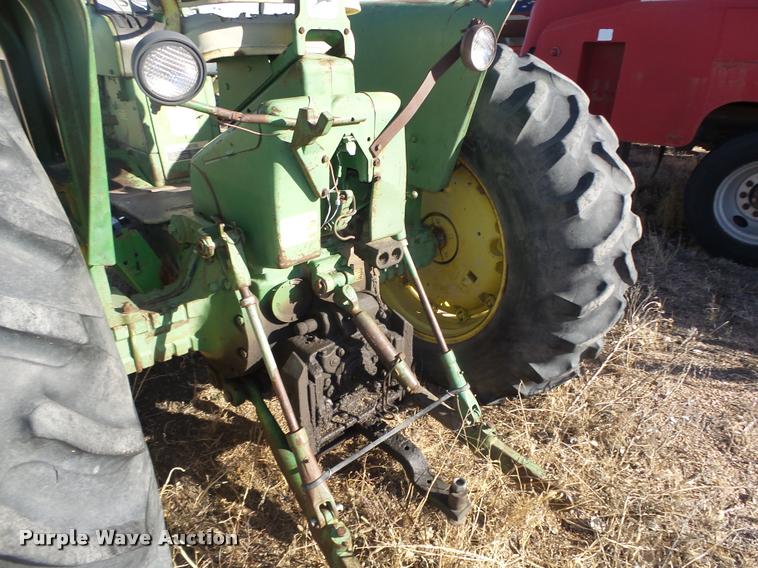 image for item L4242 1966 John Deere 4020 tractor