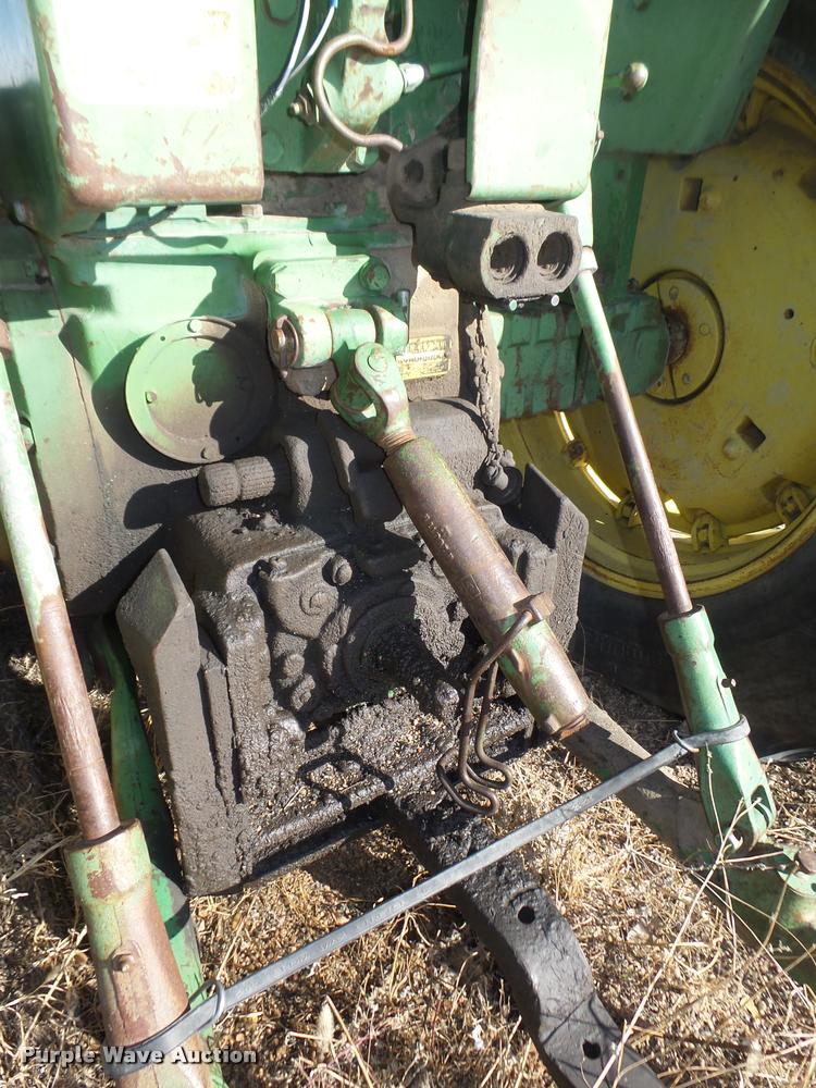 image for item L4242 1966 John Deere 4020 tractor