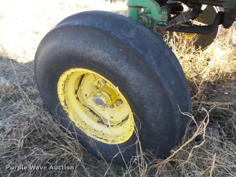 image for item L4242 1966 John Deere 4020 tractor