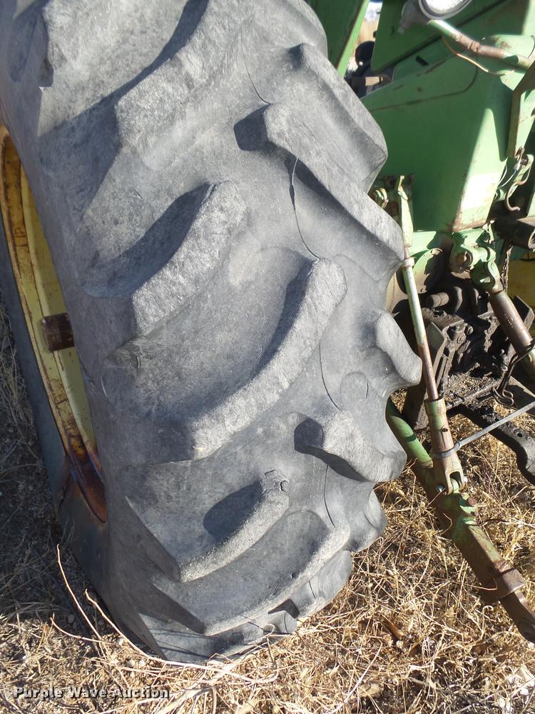 image for item L4242 1966 John Deere 4020 tractor