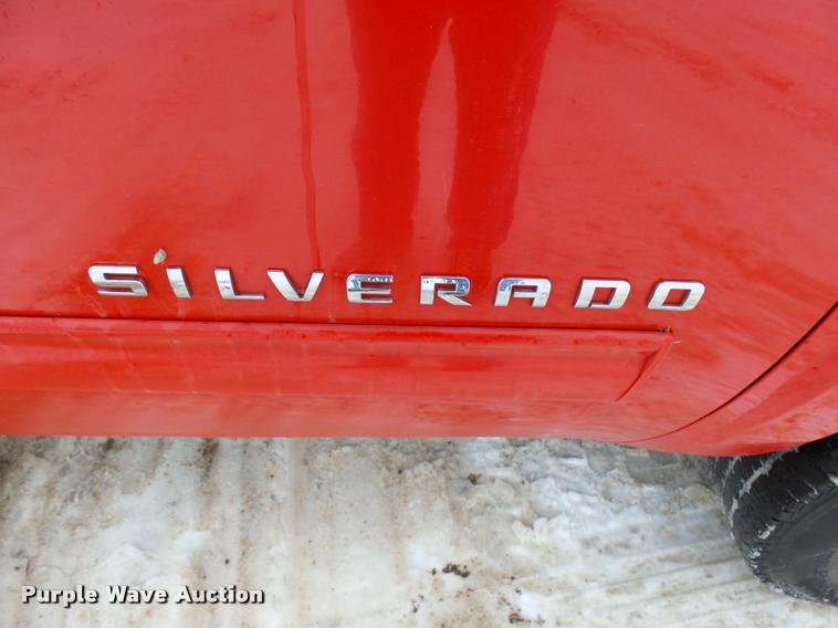 image for item AL9000 2011 Chevrolet Silverado 1500 LS Ext. Cab pickup truck
