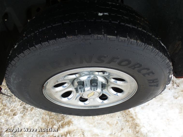 image for item AL9000 2011 Chevrolet Silverado 1500 LS Ext. Cab pickup truck