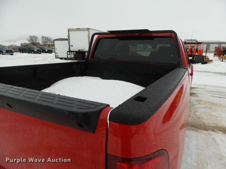 image for item AL9000 2011 Chevrolet Silverado 1500 LS Ext. Cab pickup truck