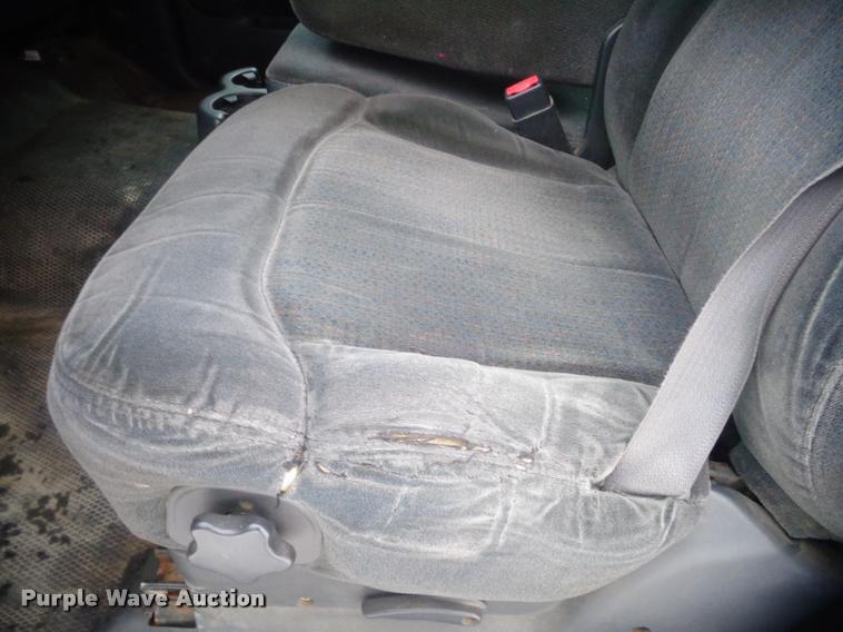 image for item AL9001 2002 Chevrolet Silverado 1500 Ext. Cab pickup truck