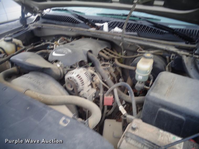 image for item AL9001 2002 Chevrolet Silverado 1500 Ext. Cab pickup truck