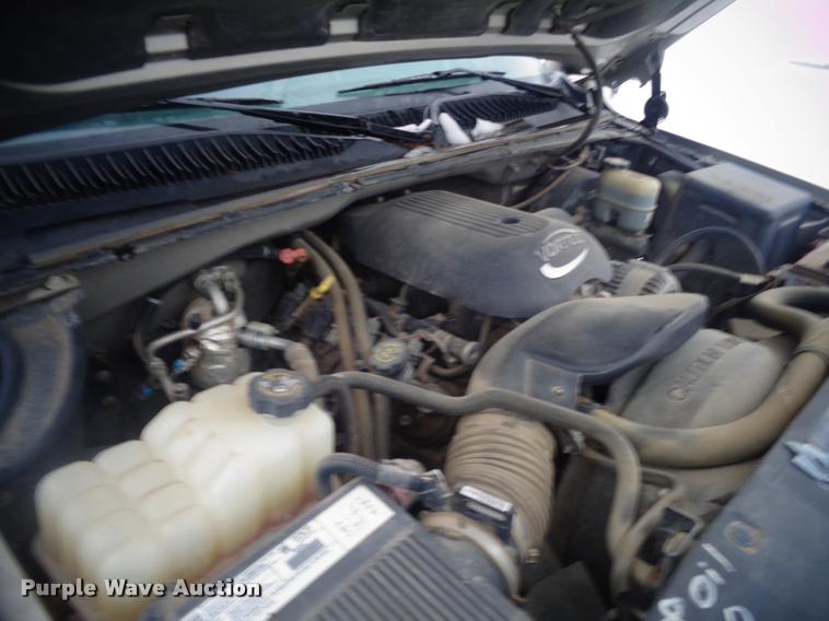 image for item AL9001 2002 Chevrolet Silverado 1500 Ext. Cab pickup truck