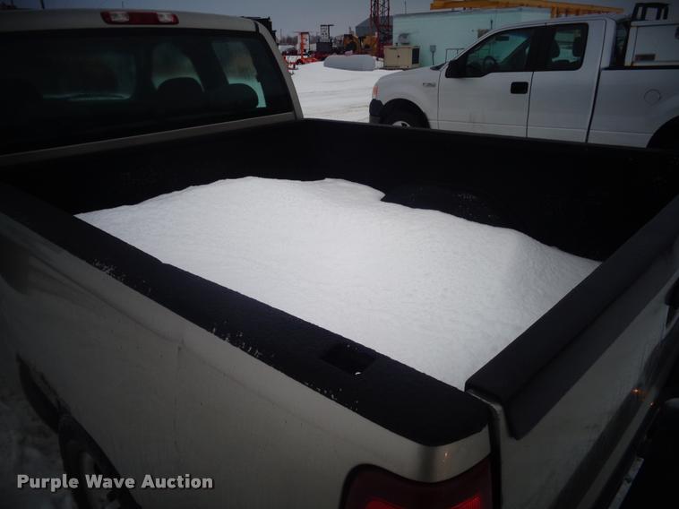 image for item AL9001 2002 Chevrolet Silverado 1500 Ext. Cab pickup truck