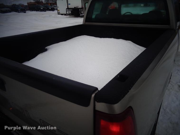 image for item AL9001 2002 Chevrolet Silverado 1500 Ext. Cab pickup truck