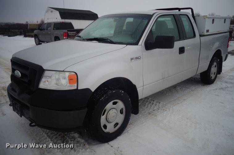 image for item AL9002 2007 Ford F150 SuperCab pickup truck