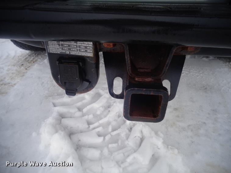 image for item AL9003 2005 Chevrolet Silverado 2500HD Ext. Cab pickup truck