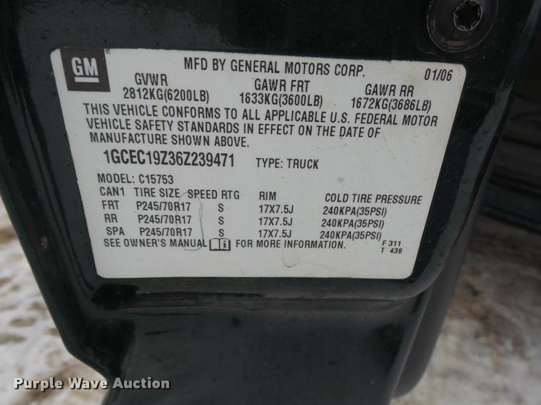 image for item AL9004 2006 Chevrolet Silverado 1500 Ext. Cab pickup truck