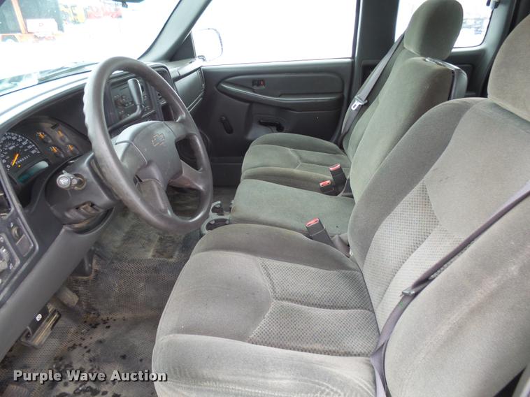 image for item AL9004 2006 Chevrolet Silverado 1500 Ext. Cab pickup truck