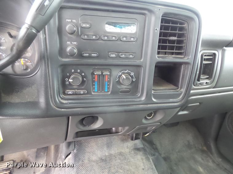 image for item AL9004 2006 Chevrolet Silverado 1500 Ext. Cab pickup truck