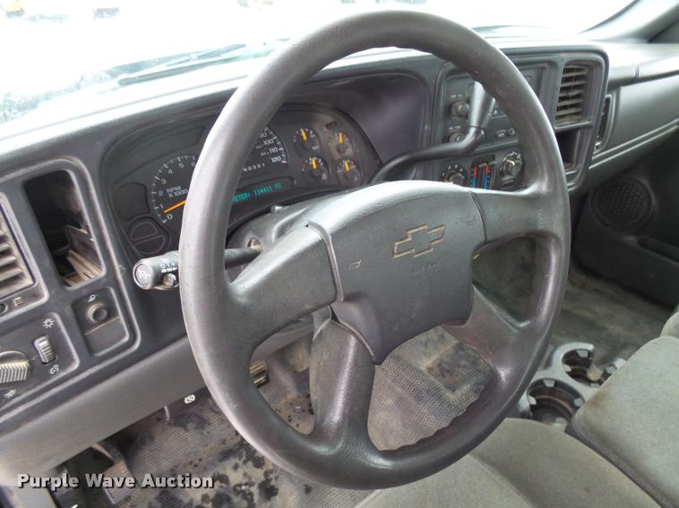 image for item AL9004 2006 Chevrolet Silverado 1500 Ext. Cab pickup truck