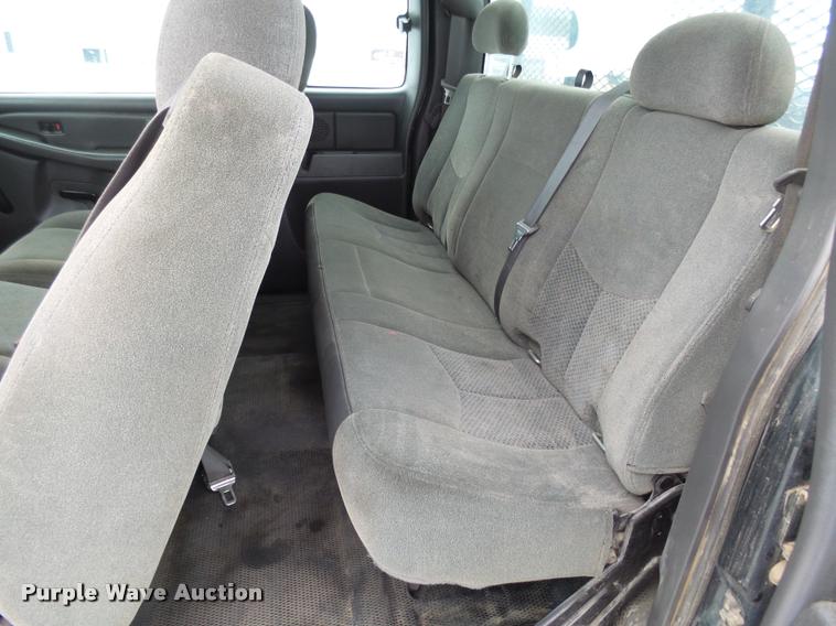 image for item AL9004 2006 Chevrolet Silverado 1500 Ext. Cab pickup truck