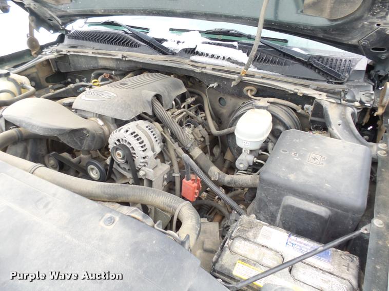 image for item AL9004 2006 Chevrolet Silverado 1500 Ext. Cab pickup truck