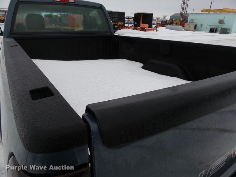 image for item AL9006 2006 Chevrolet Silverado 2500HD pickup truck