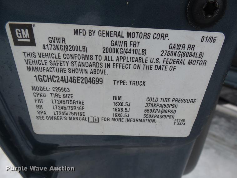 image for item AL9006 2006 Chevrolet Silverado 2500HD pickup truck