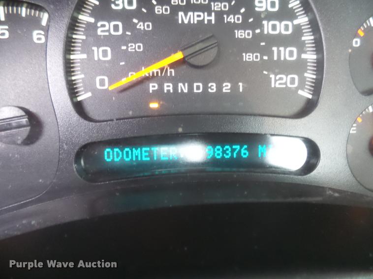 image for item AL9006 2006 Chevrolet Silverado 2500HD pickup truck