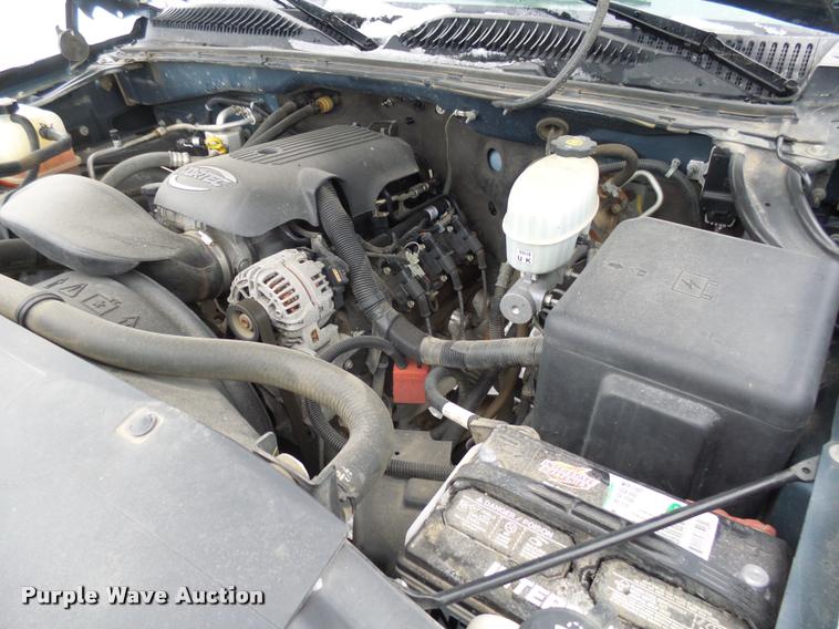 image for item AL9006 2006 Chevrolet Silverado 2500HD pickup truck