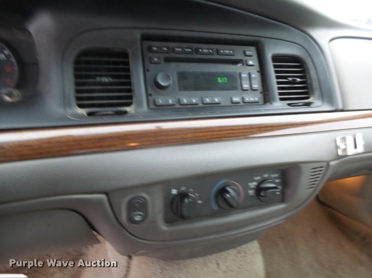 image for item AL9007 2007 Ford Crown Victoria