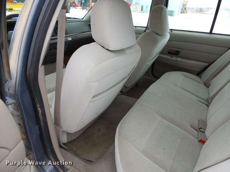 image for item AL9007 2007 Ford Crown Victoria