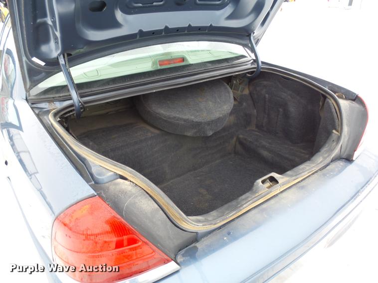 image for item AL9007 2007 Ford Crown Victoria