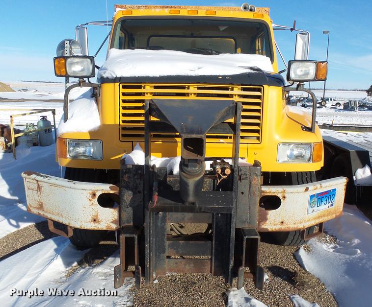 image for item AL9018 1995 International 4700 dump truck