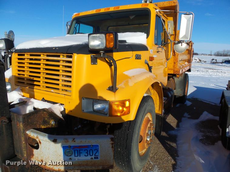 image for item AL9018 1995 International 4700 dump truck