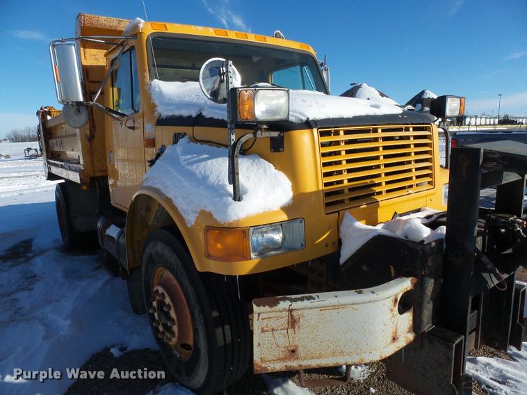 image for item AL9018 1995 International 4700 dump truck