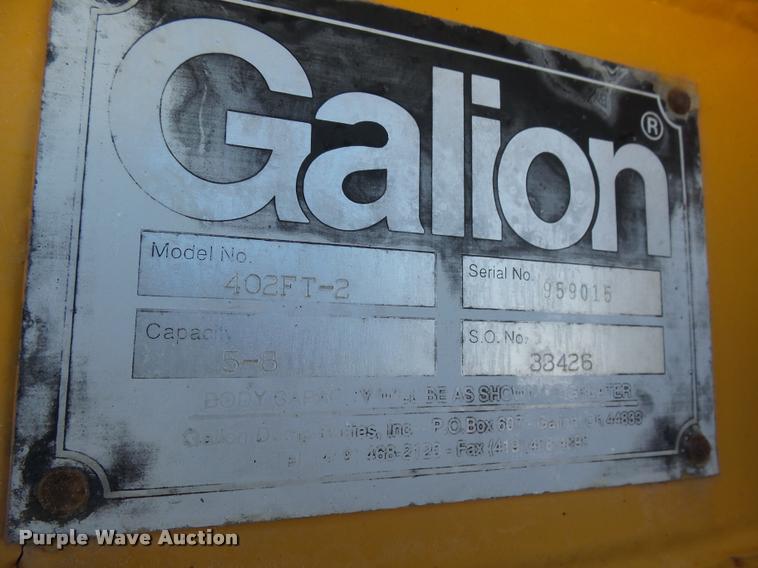 image for item AL9018 1995 International 4700 dump truck