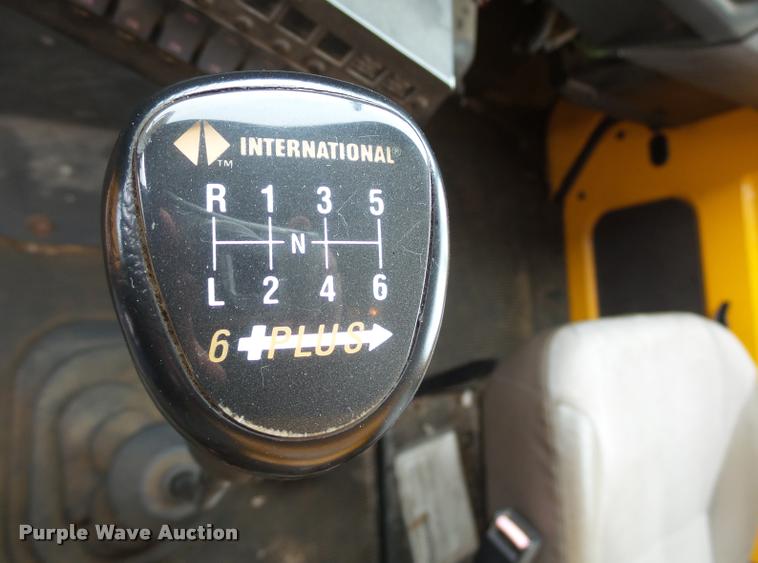 image for item AL9018 1995 International 4700 dump truck