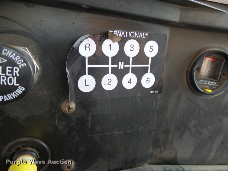 image for item AL9018 1995 International 4700 dump truck