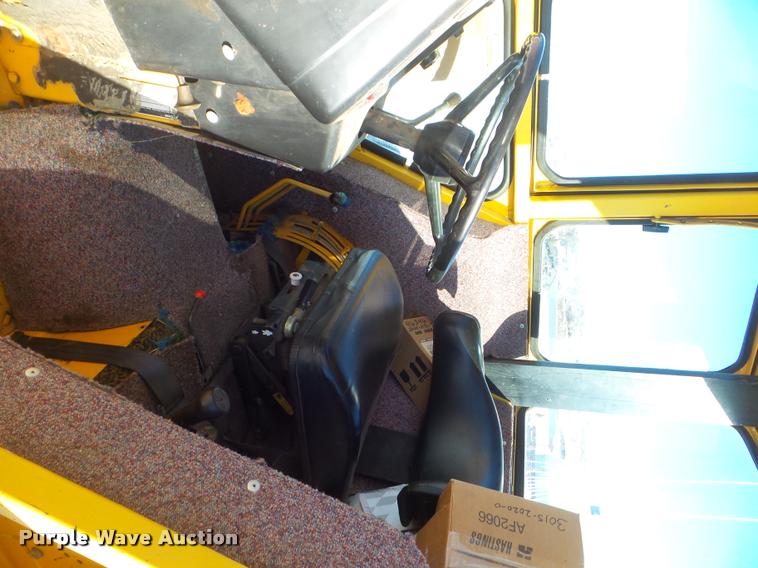 image for item DA7522 1997 Case IH 4210 tractor