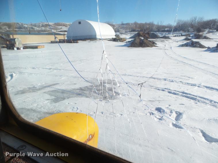 image for item DA7522 1997 Case IH 4210 tractor