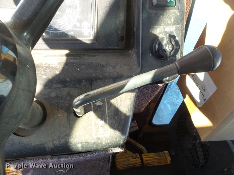 image for item DA7522 1997 Case IH 4210 tractor