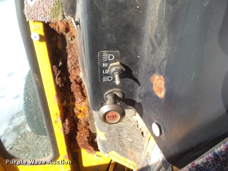 image for item DA7522 1997 Case IH 4210 tractor