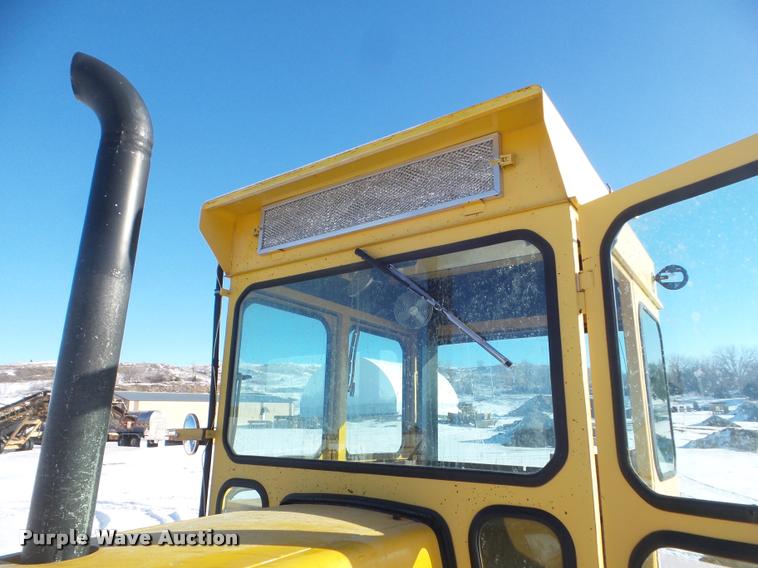 image for item DA7522 1997 Case IH 4210 tractor