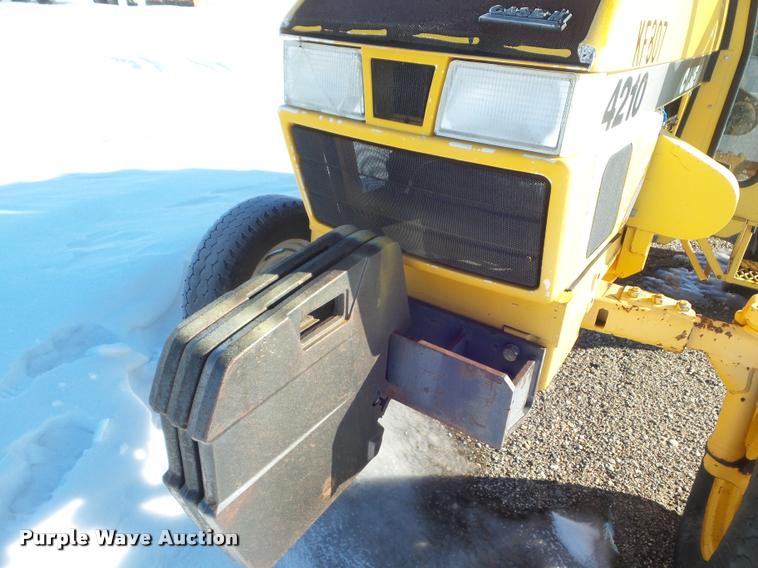 image for item DA7522 1997 Case IH 4210 tractor