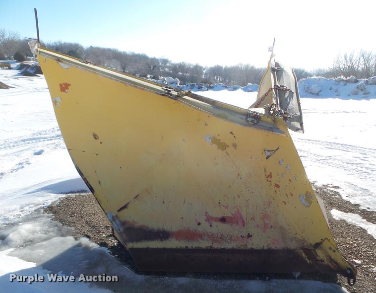 image for item DA7523 Burch V-blade snow plow