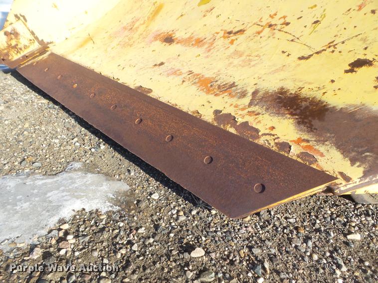image for item DA7523 Burch V-blade snow plow
