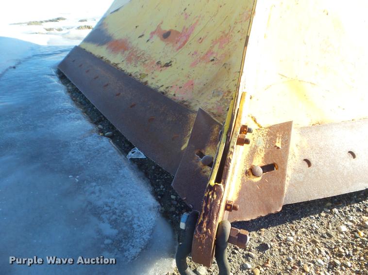image for item DA7523 Burch V-blade snow plow