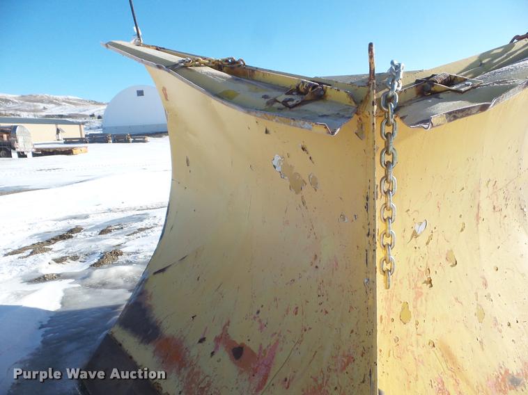 image for item DA7523 Burch V-blade snow plow